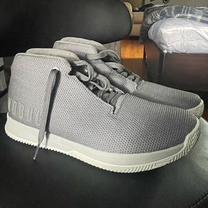 NOBULL Mens Gum Mid Court Trainer Size 10